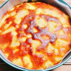 รูปของ 【簡単】りんごとクリームチーズのケーキ♡