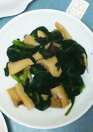 エリンギとほうれん草のバター醤油炒め-レシピのメイン写真