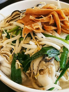 築地の名店やじ満風 牡蠣ラーメン-レシピのメイン写真