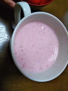 やさしい甘さのイチゴミルク♪-レシピのメイン写真
