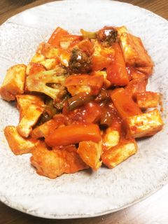 厚揚げと冷凍野菜ミックスをチリソースで-レシピのメイン写真
