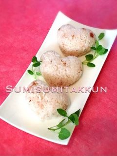 バレンタインに♪梅干し炊き込みご飯☆-レシピのメイン写真