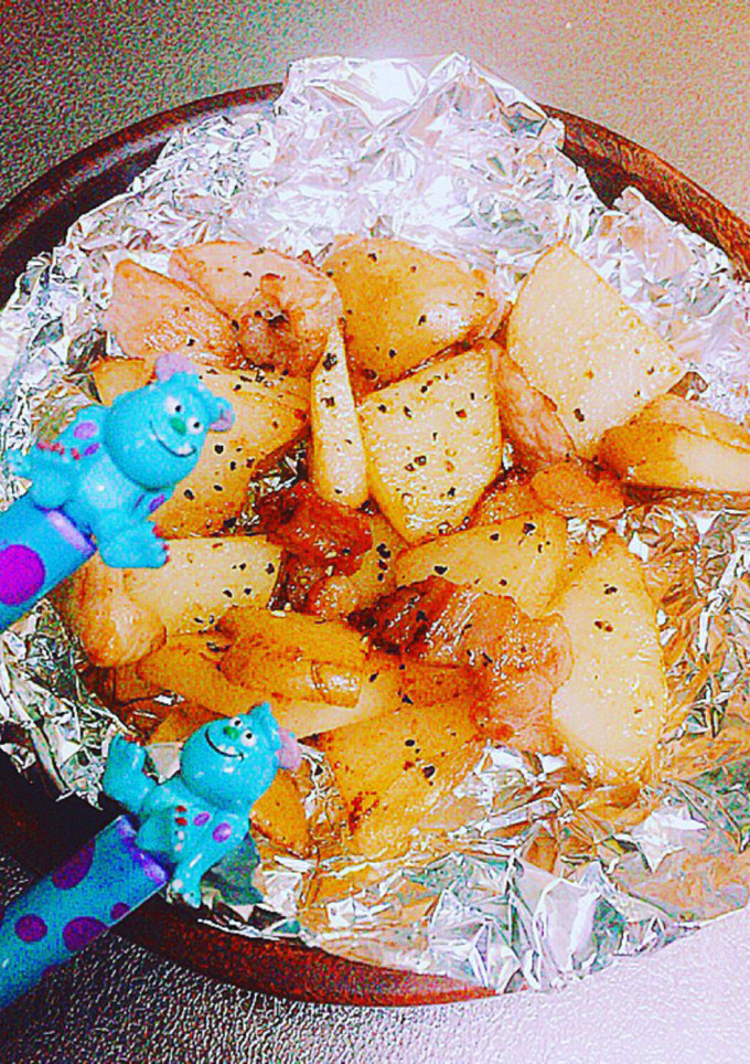 ジャガイモと豚肉のバター炒め-レシピのメイン写真