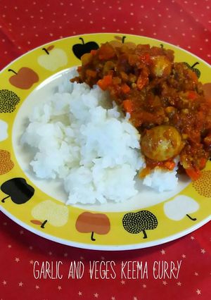 野菜たっぷり!ガーリックキーマカレー-レシピのメイン写真