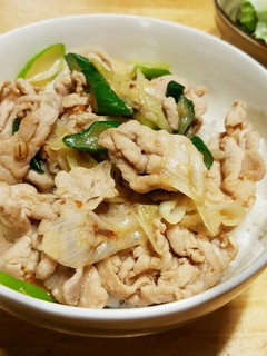 簡単!味噌味豚丼-レシピのメイン写真