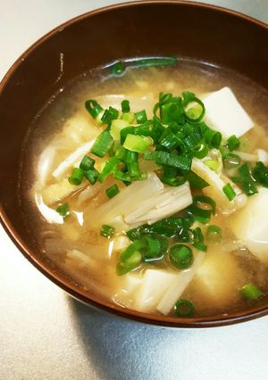 簡単！節約☆えのきと玉ねぎの味噌汁☆-レシピのメイン写真