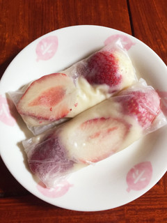 おやつ♡苺と白餡クリームの生春巻き-レシピのメイン写真