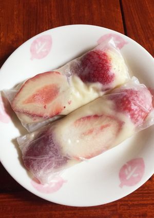 おやつ♡苺と白餡クリームの生春巻き-レシピのメイン写真