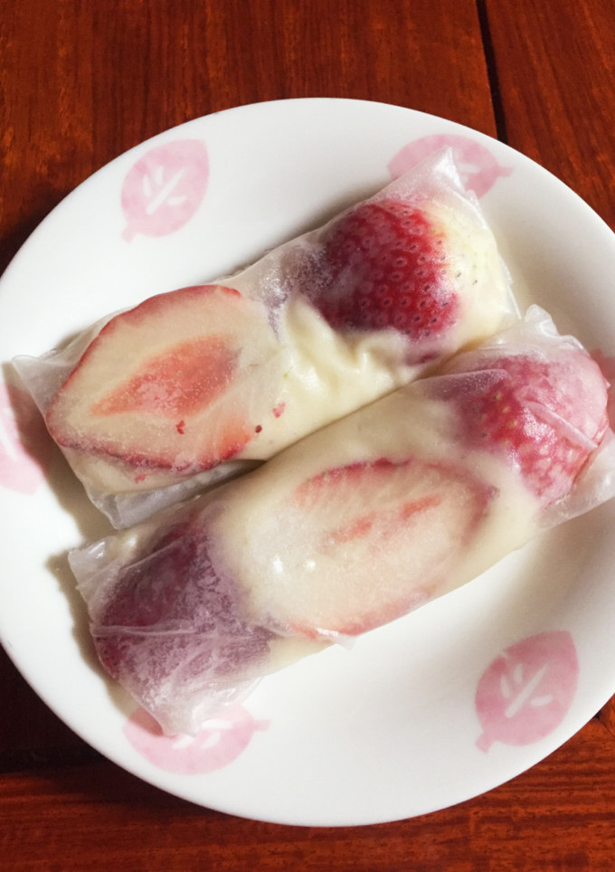 おやつ♡苺と白餡クリームの生春巻き-レシピのメイン写真