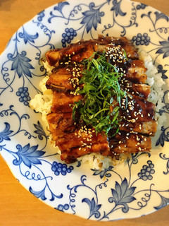 すぐきご飯で簡単に酢飯風♪いわしの蒲焼丼-レシピのメイン写真