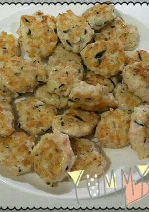 簡単離乳食★卵なし！手づかみ鶏バーグ-レシピのメイン写真