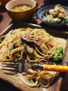 ベーコンと塩昆布ガーリッククリームパスタ-レシピのメイン写真