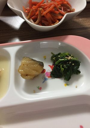 離乳食☆後期 魚の照り焼き♡小松菜ゴマ和-レシピのメイン写真