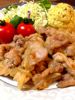 お弁当に簡単♡豚肉と玉ねぎの味噌炒め-レシピのメイン写真
