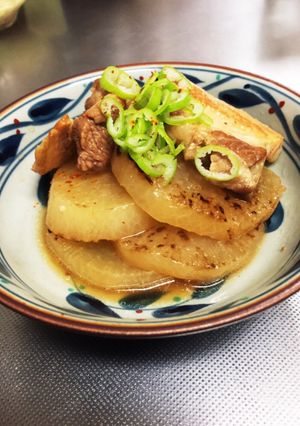 焼き大根と豚バラ肉の煮物-レシピのメイン写真