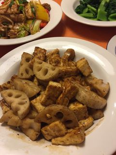 簡単!焼き豆腐とレンコンの甘辛炒め-レシピのメイン写真