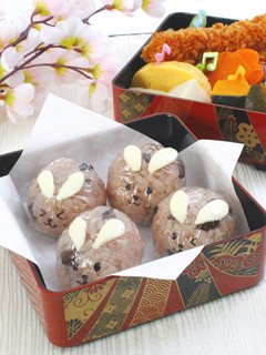 赤飯おこわ うさぎおにぎり-レシピのメイン写真