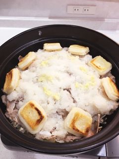 みぞれ鍋風 豚肉野菜の蒸し焼きin焼き餅-レシピのメイン写真