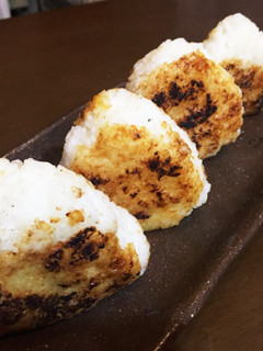 【冷凍おむすびの焼きおむすび】AQW✨-レシピのメイン写真