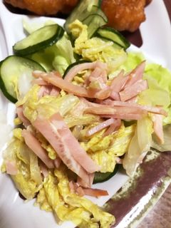白菜(葉の部分)とハムのサラダ-レシピのメイン写真