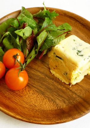 レンジで　ほうれん草とソーセージの蒸し卵-レシピのメイン写真