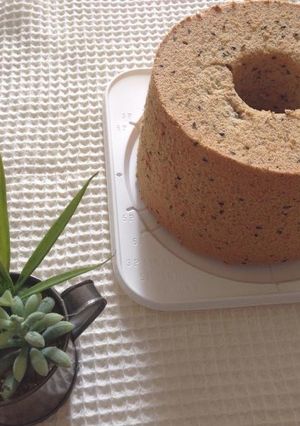 黒ゴマと豆腐のシフォンケーキ-レシピのメイン写真