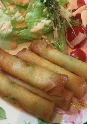 残ったポテトサラダを春巻きに(^_^)-レシピのメイン写真
