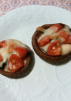 椎茸でピザ-レシピのメイン写真