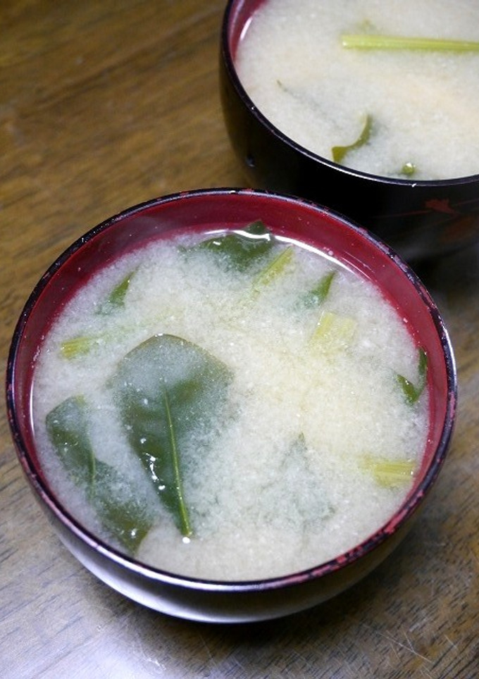 簡単ポカポカ！ほうれん草と舞茸の粕味噌汁-レシピのメイン写真