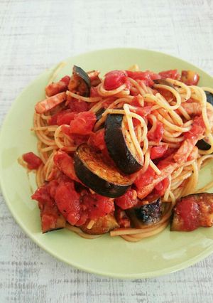 簡単旨い！なすとベーコンのにんトマパスタ-レシピのメイン写真