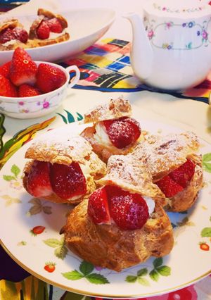 サクふわ♡イチゴのハニーシュークリーム-レシピのメイン写真
