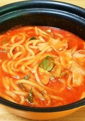 洋風トマトチーズ煮込みうどん-レシピのメイン写真