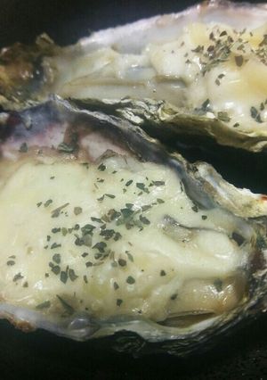 ☆殻付き牡蠣でグラタン風☆-レシピのメイン写真