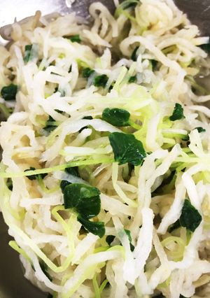 切り干し大根とオクラの新芽の酢の物-レシピのメイン写真