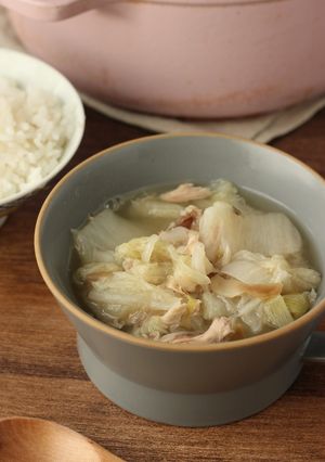 白菜大量消費！鶏手羽元で参鶏湯風スープ-レシピのメイン写真