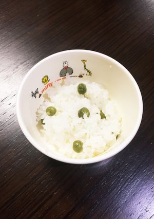 炊飯器にポンでグリンピースごはん-レシピのメイン写真