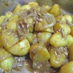 รูปของ ツナで肉じゃが・・・もりもりカレー味