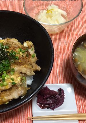 驚き！揚げないのに、まんま「カツ丼」！！-レシピのメイン写真