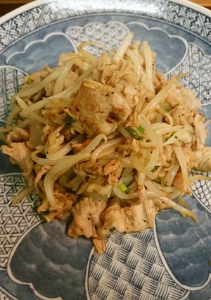 もやし豚こまツナ炒め-レシピのメイン写真