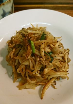 しめじともやしのバターニンニク醤油炒め-レシピのメイン写真