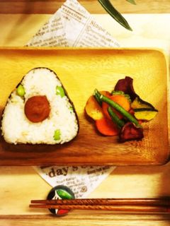 焼きタラコと枝豆の混ぜご飯おにぎり^ ^-レシピのメイン写真