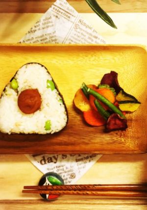 焼きタラコと枝豆の混ぜご飯おにぎり^ ^-レシピのメイン写真