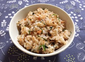 鮭おかか大葉胡麻混ぜご飯♡おにぎりにも-レシピのメイン写真