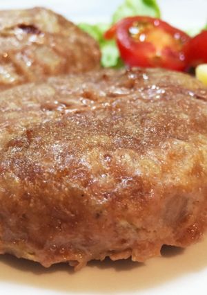 お肉が主役♡基本のハンバーグ❁*+-レシピのメイン写真