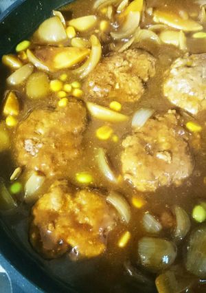 簡単 煮込みハンバーグ(ビーフシチュー)-レシピのメイン写真