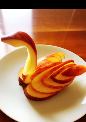 りんご 飾り切りスワン-レシピのメイン写真