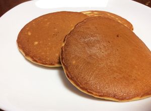ミルクティーパウダーでホットケーキ-レシピのメイン写真