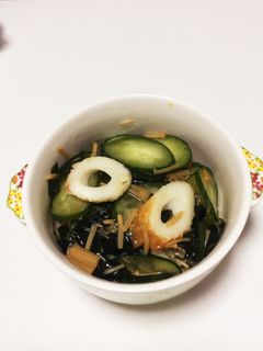 竹輪ときゅうりのわかめなめこ和え-レシピのメイン写真