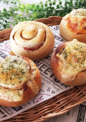 HB♪惣菜パン♡ピザ風ベーコン＆チーズ♪-レシピのメイン写真