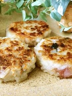 冷ご飯とジャガイモのおやき★梅カツオ-レシピのメイン写真